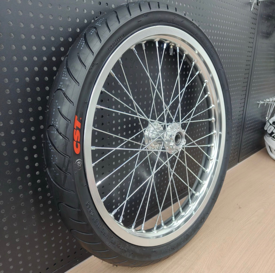Chrome LBX/ERIDE 70/90-17 90/80-17 Wheelset