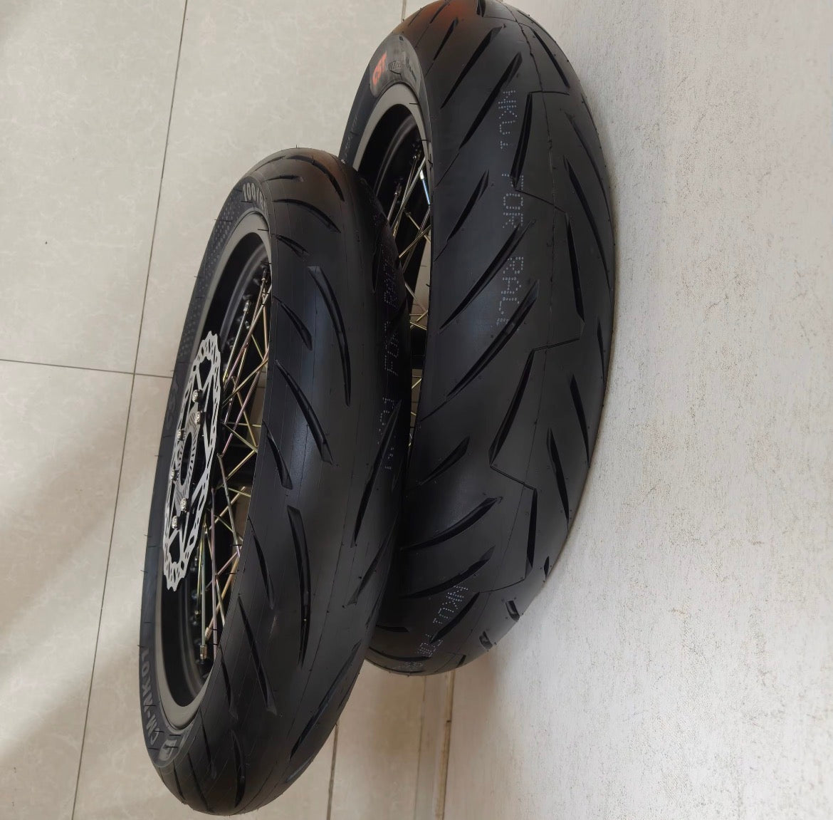 Surron Ultra Bee 100/80-17 130/70/17 Black Supermoto Wheelset